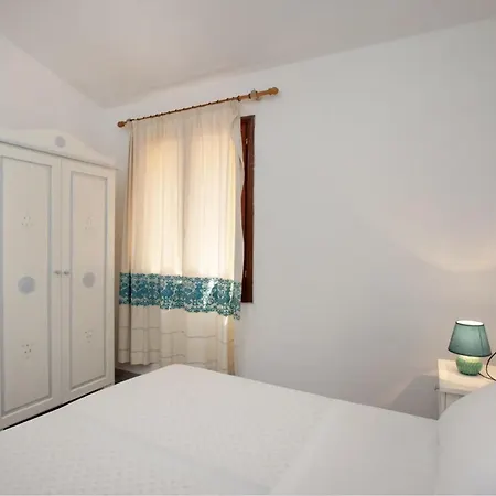 Hh Vista Mare * San Teodoro (Sardinia)